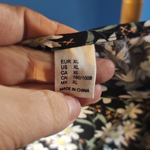 Floral Print Dress - Picture 4 of 4